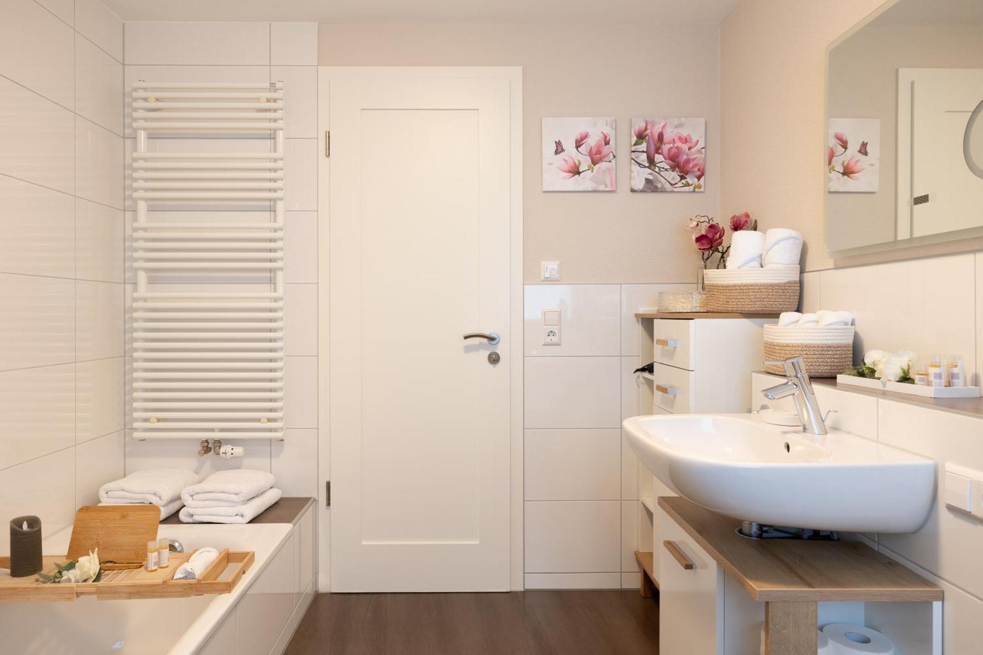 Appartementdeluxe Steiert - Near Europa Park - Rulantica - Spacious - Fully Equipped Kitchen - Private Garden - Free Parking - Pet Friendly Schwanau Esterno foto